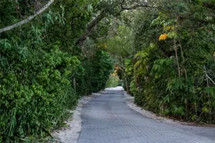 1290 Hidden Harbor Way, Sarasota, FL 34242 - Photo 19