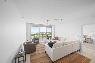 1800 Benjamin Franklin Dr, Sarasota, FL 34236 - Photo 13