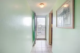 3783 Lake Bayshore Dr, Bradenton, FL 34205 - Photo 3