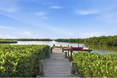 6511 Bayshore Road, Palmetto, FL 34221 - Photo 9