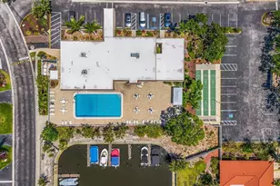 2531 Riverbluff Pkwy, Sarasota, FL 34231 - Photo 55