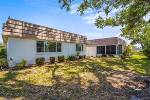 2531 Riverbluff Pkwy, Sarasota, FL 34231 - Photo 41