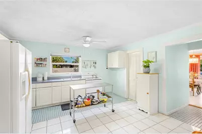 4030 Worcester Road, Sarasota, FL 34231 - Photo 13