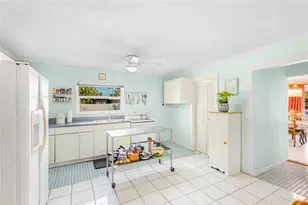 4030 Worcester Rd, Sarasota, FL 34231 - Photo 13