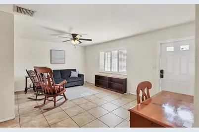 3621 Glen Ridge Lane, Sarasota, FL 34233 - Photo 11