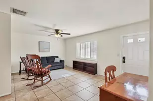 3621 Glen Ridge Ln, Sarasota, FL 34233 - Photo 11