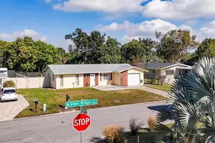 3621 Glen Ridge Ln, Sarasota, FL 34233 - Photo 5