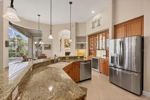 7915 Warwick Gardens Ln, University Park, FL 34201 - Photo 11