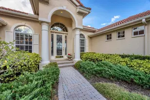 7915 Warwick Gardens Ln, University Park, FL 34201 - Photo 3