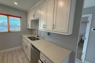 708 Tamiami Trail S, Venice, FL 34285 - Photo 13