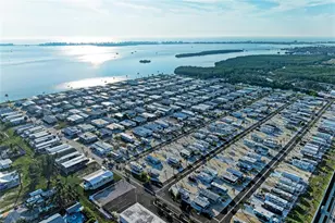 10315 Cortez Road W, Bradenton, FL 34210 - Photo 33