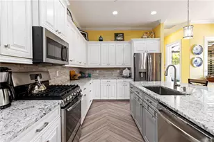 146 E Tampa Ave, Venice, FL 34285 - Photo 7