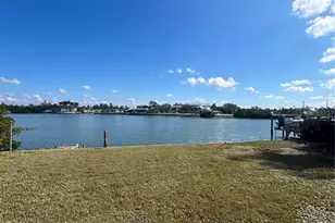 107 Louella Ln, Nokomis, FL 34275 - Photo 11