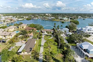 107 Louella Ln, Nokomis, FL 34275 - Photo 3