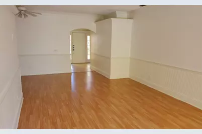 295 Fareham Drive, Venice, FL 34293 - Photo 5