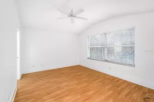 295 Fareham Dr, Venice, FL 34293 - Photo 19