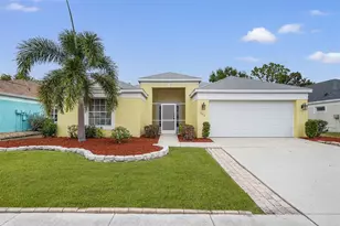 295 Fareham Dr, Venice, FL 34293 - Photo 1