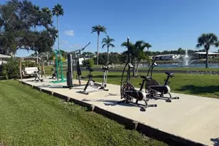 26 Siesta Cir W, Osprey, FL 34229 - Photo 15