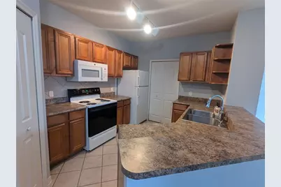 8351 38th Street Circle E #202, Sarasota, FL 34243 - Photo 3