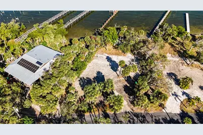 4025 Bay Oaks Circle, Englewood, FL 34223 - Photo 17