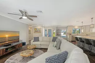 1050 Bogey Ln, Longboat Key, FL 34228 - Photo 15