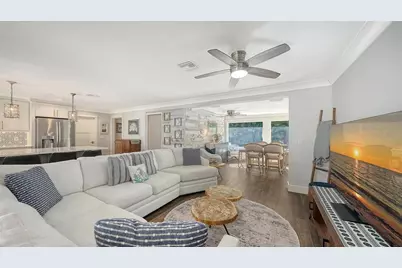 1050 Bogey Lane, Longboat Key, FL 34228 - Photo 5