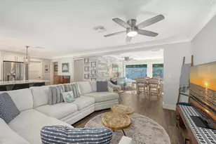 1050 Bogey Ln, Longboat Key, FL 34228 - Photo 5