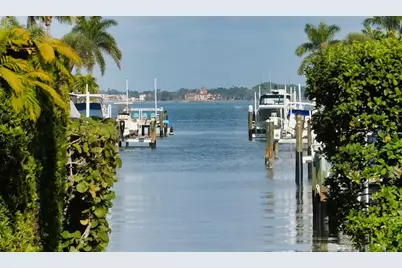 1050 Bogey Lane, Longboat Key, FL 34228 - Photo 51