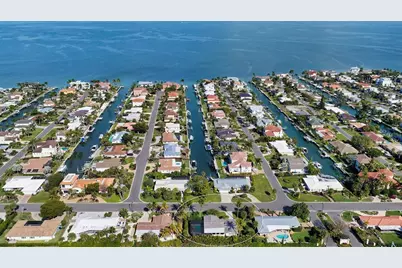 1050 Bogey Lane, Longboat Key, FL 34228 - Photo 47