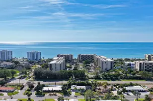 1050 Bogey Ln, Longboat Key, FL 34228 - Photo 45