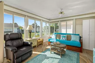 5486 Riverbluff Cir, Sarasota, FL 34231 - Photo 7