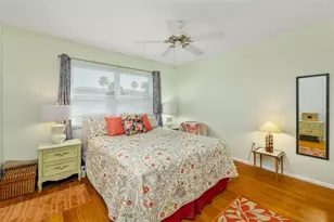 5486 Riverbluff Cir, Sarasota, FL 34231 - Photo 25