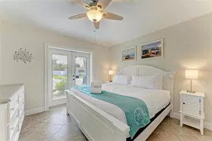 308 58th St, Holmes Beach, FL 34217 - Photo 15