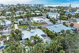 308 58th St, Holmes Beach, FL 34217 - Photo 35