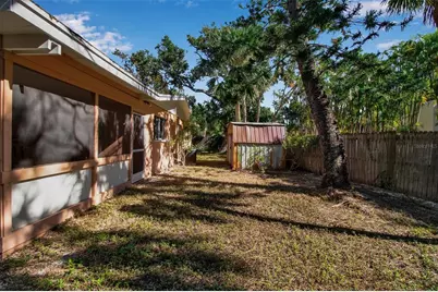 144 Garden Lane, Sarasota, FL 34242 - Photo 5