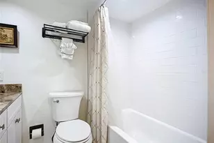 2220 Bahia Vista St, Sarasota, FL 34239 - Photo 29