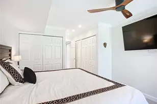 2220 Bahia Vista St, Sarasota, FL 34239 - Photo 25