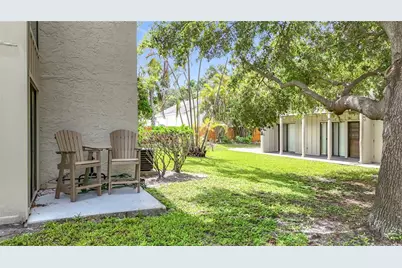 2220 Bahia Vista St #G4, Sarasota, FL 34239 - Photo 33