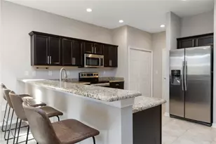 1218 Grantham Dr, Sarasota, FL 34234 - Photo 17