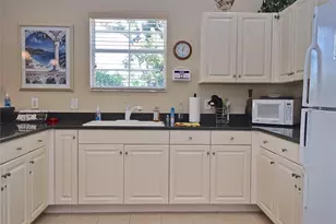 1000 Gardens Edge Dr, Venice, FL 34285 - Photo 33