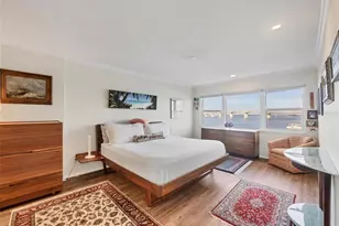 226 Golden Gate Point, Sarasota, FL 34236 - Photo 27