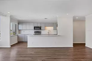 226 Golden Gate Point, Sarasota, FL 34236 - Photo 21