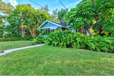 2121 7th Avenue W, Bradenton, FL 34205 - Photo 3