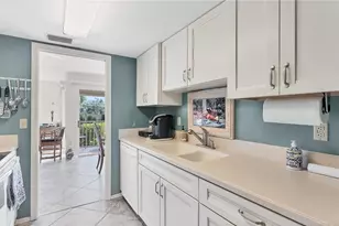 983 Sandpiper Cir, Bradenton, FL 34209 - Photo 5