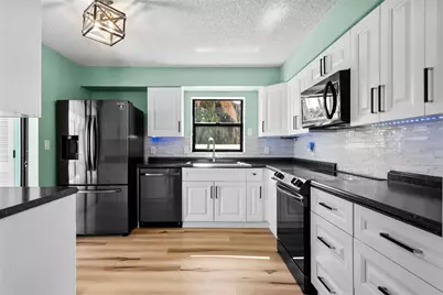 6061 Fairway Lane #1411, Bradenton, FL 34210 - Photo 3