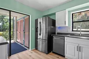 6061 Fairway Ln, Bradenton, FL 34210 - Photo 13