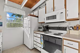 6006 Midnight Pass Rd, Sarasota, FL 34242 - Photo 9