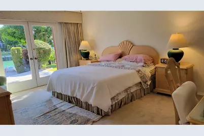 638 S Owl Drive, Sarasota, FL 34236 - Photo 15