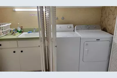 638 S Owl Drive, Sarasota, FL 34236 - Photo 25