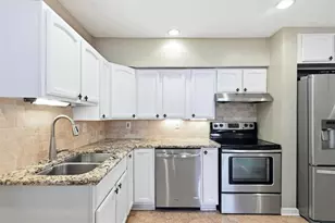 401 28th St W, Bradenton, FL 34205 - Photo 15